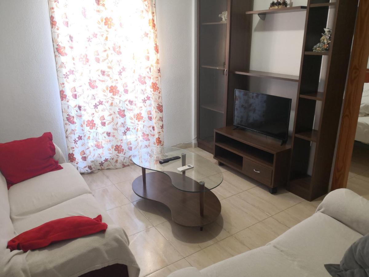 דירות רוקאוטס דה מר Centro Roquetas 5 Minutos De La Playa En Coche Garaje Solo Si Esta Disponible מראה חיצוני תמונה